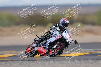 media/Sep-11-2022-SoCal Trackdays (Sun) [[81b7e951af]]/Turn 7 (1145am)/